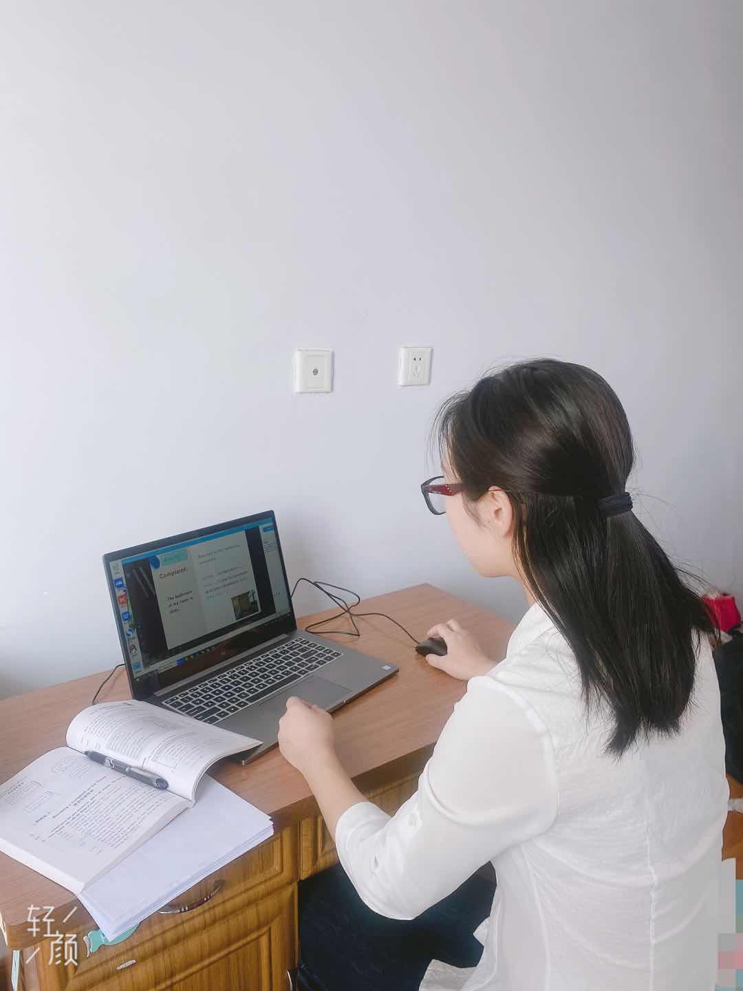 程小艺老师在上示范课 77779193永利官网